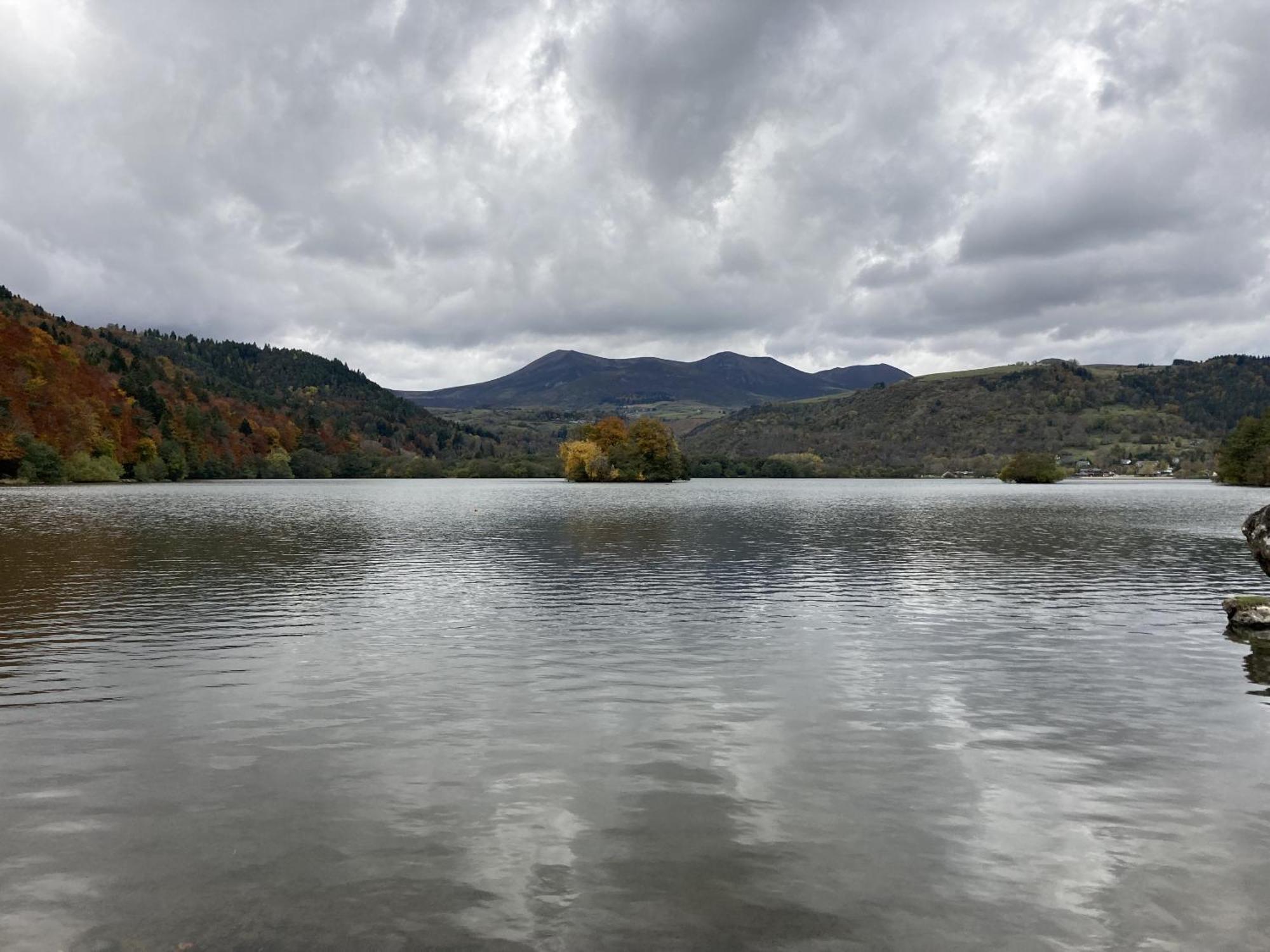 Maison De Varennes Chambon-sur-Lac Dış mekan fotoğraf